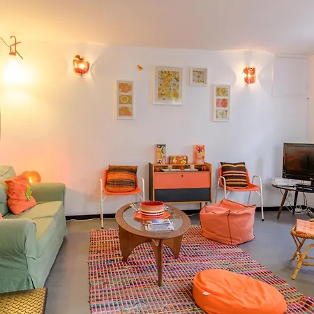 Ravissant Deco 70s Avec Patio Et Parking Holiday home *