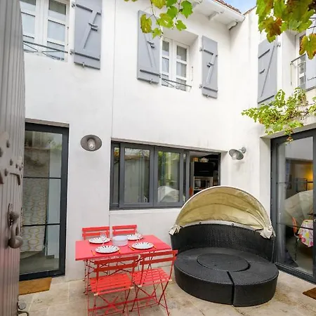 Ravissant Deco 70s Avec Patio Et Parking Holiday home Saint-Martin-de-Re