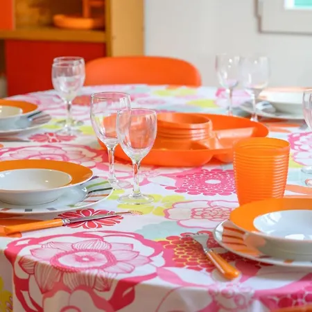 Ravissant Deco 70s Avec Patio Et Parking Holiday home