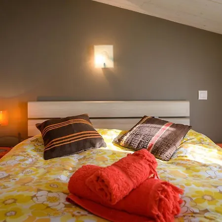 Ravissant Deco 70s Avec Patio Et Parking Holiday home